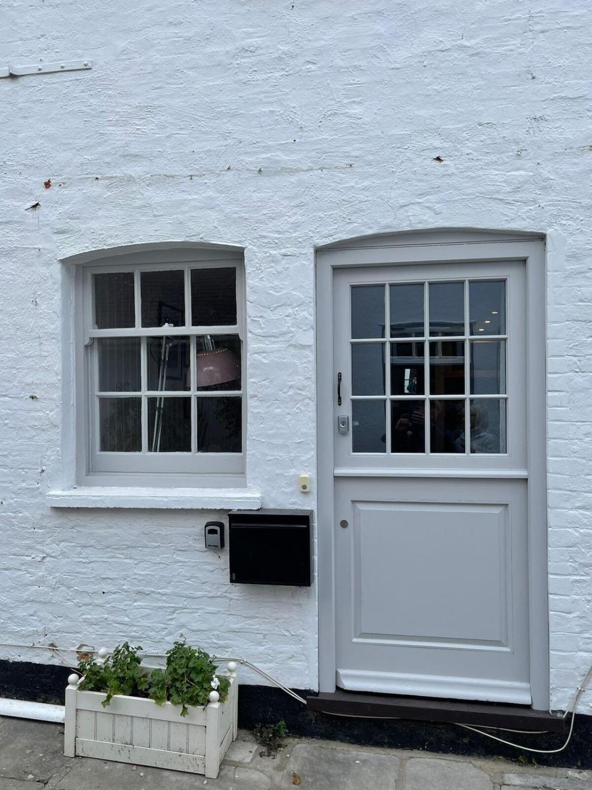 Stylish Cottage With Quay And River View Lymington Buitenkant foto