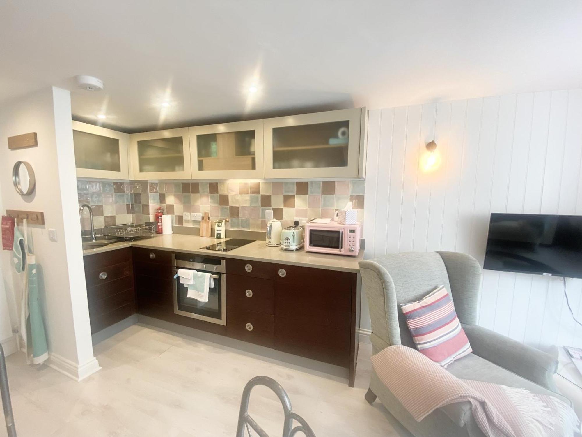 Stylish Cottage With Quay And River View Lymington Buitenkant foto