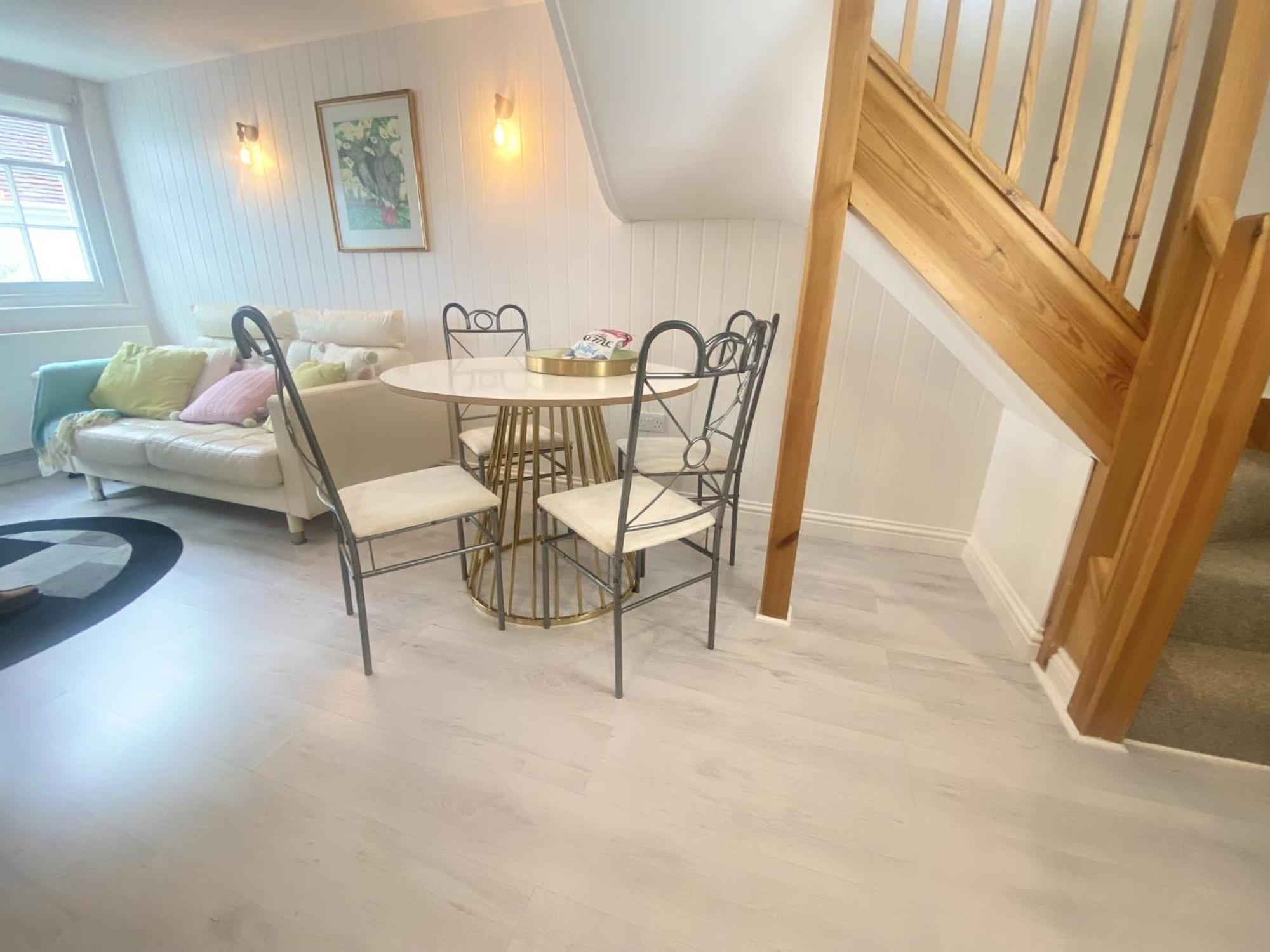 Stylish Cottage With Quay And River View Lymington Buitenkant foto